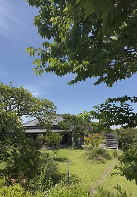 庭全景